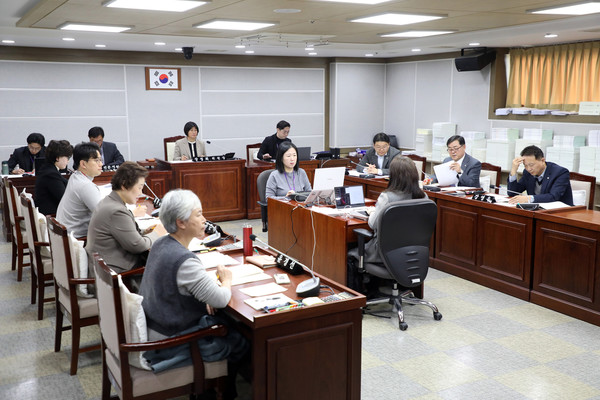   기획경제위원회 행정사무감사